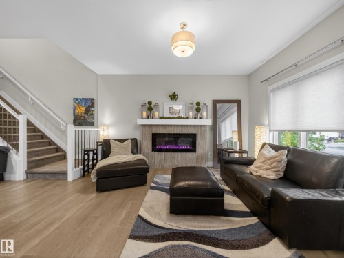 17 Amesbury Wynd, Sherwood Park, AB 