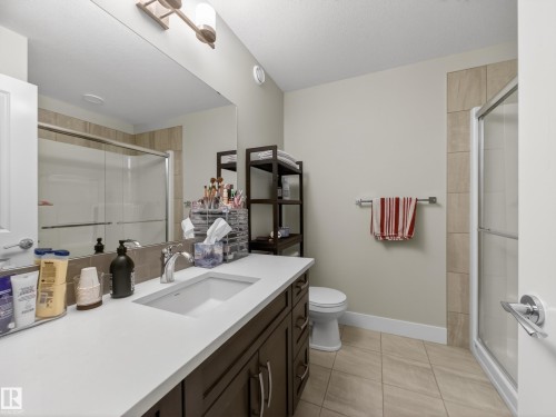 17 Amesbury Wynd, Sherwood Park, AB 