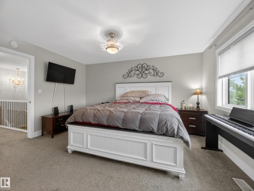 17 Amesbury Wynd, Sherwood Park, AB 
