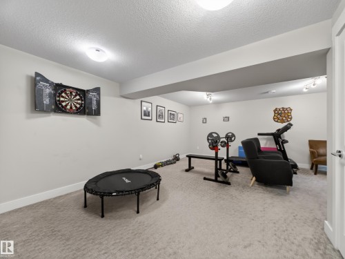 17 Amesbury Wynd, Sherwood Park, AB 