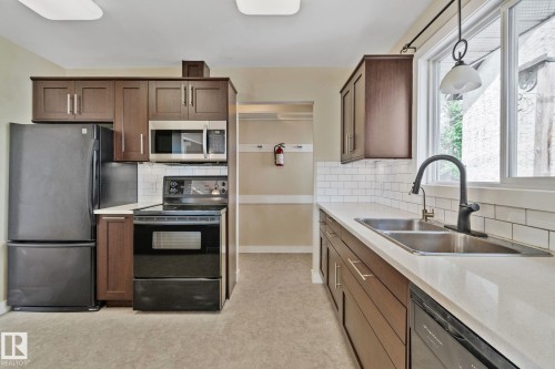 2730 138A Avenue, Edmonton, AB 