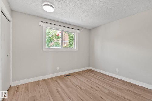 2730 138A Avenue, Edmonton, AB 