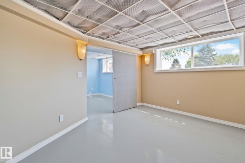 2730 138A Avenue, Edmonton, AB 