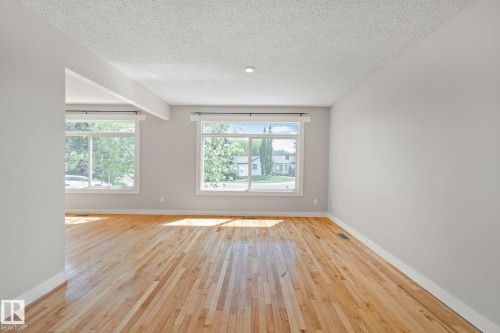 2730 138A Avenue, Edmonton, AB 