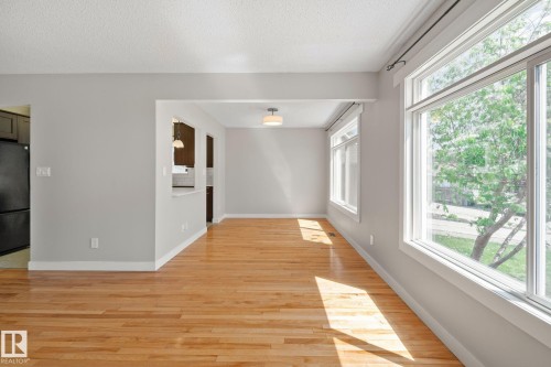 2730 138A Avenue, Edmonton, AB 