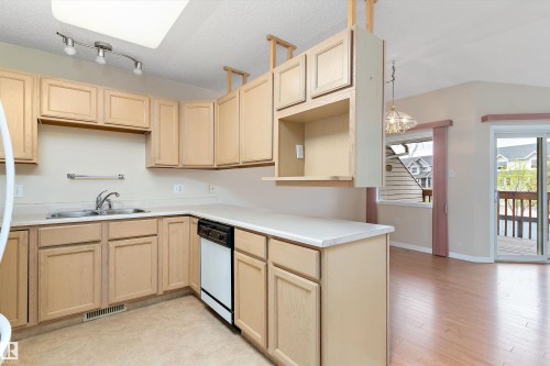27 13217 155 Avenue, Edmonton, AB - Indoor Photo Showing Kitchen With Double Sink