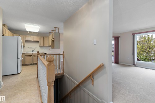 27 13217 155 Avenue, Edmonton, AB - Indoor Photo Showing Kitchen