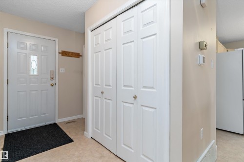 27 13217 155 Avenue, Edmonton, AB - Indoor Photo Showing Other Room