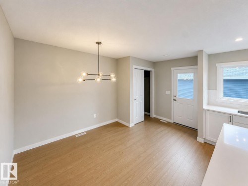 17664 69A Street, Edmonton, AB 