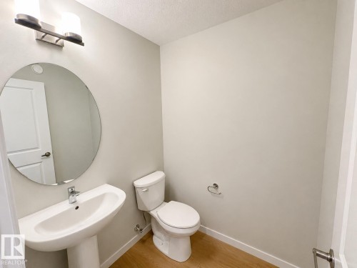 17664 69A Street, Edmonton, AB 