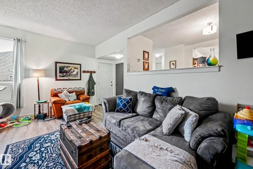15 Akinsdale Gardens, St. Albert, AB 