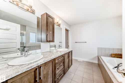 554 Merlin Landing Landing, Edmonton, AB 