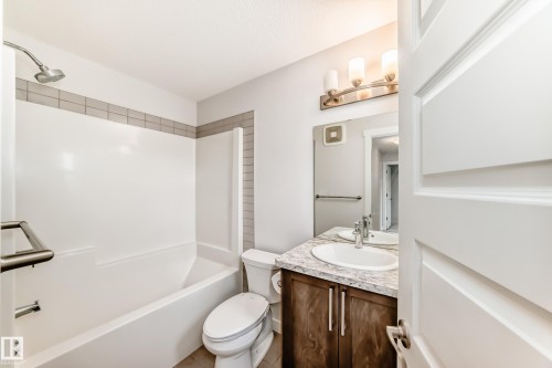 554 Merlin Landing Landing, Edmonton, AB 