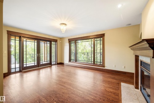 9652 86 Avenue, Edmonton, AB 
