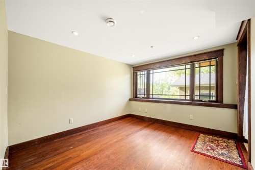 9652 86 Avenue, Edmonton, AB 