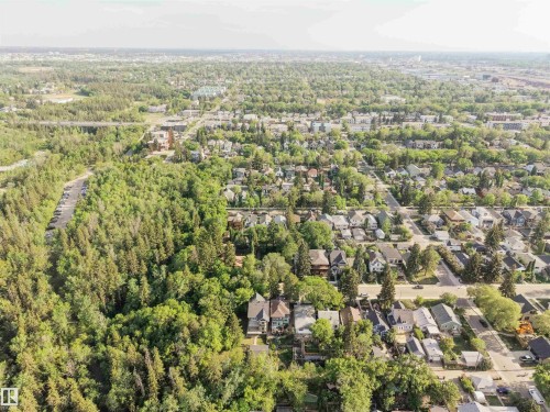 9652 86 Avenue, Edmonton, AB 