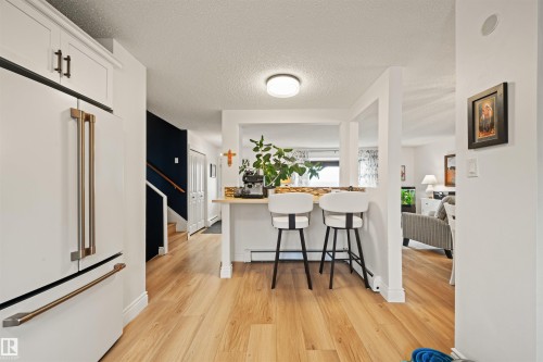 3814 Ada Boulevard, Edmonton, AB 