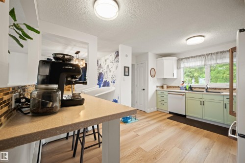 3814 Ada Boulevard, Edmonton, AB 