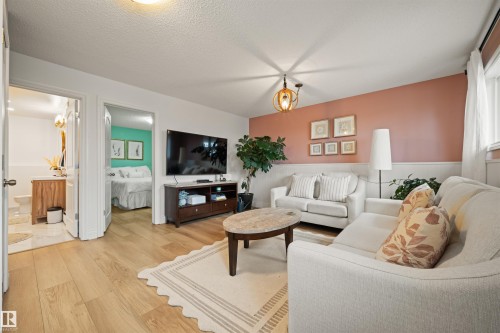 3814 Ada Boulevard, Edmonton, AB 