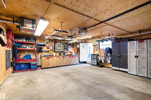 3814 Ada Boulevard, Edmonton, AB 