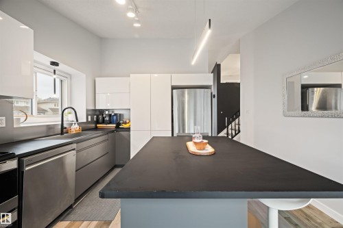 315 Buchanan Way, Edmonton, AB 