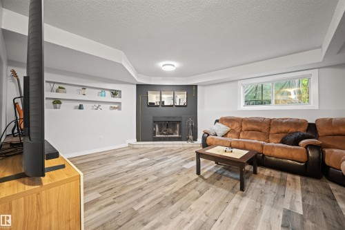 315 Buchanan Way, Edmonton, AB 