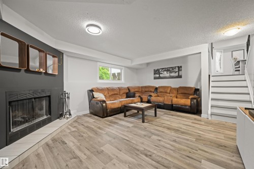 315 Buchanan Way, Edmonton, AB 