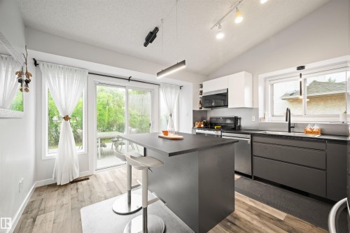 315 Buchanan Way, Edmonton, AB 