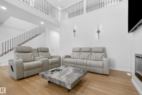 167 Catria Point(E), Sherwood Park, AB - Indoor Photo Showing Living Room