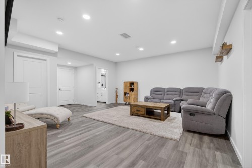 167 Catria Point(E), Sherwood Park, AB - Indoor