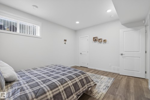 167 Catria Point(E), Sherwood Park, AB - Indoor Photo Showing Bedroom