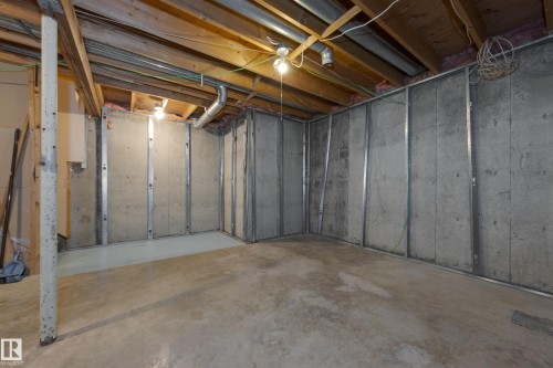 3526 42 Avenue, Edmonton, AB 
