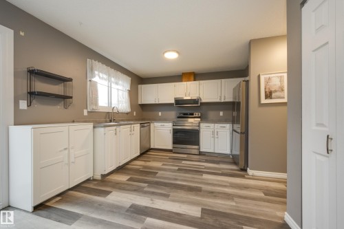 3526 42 Avenue, Edmonton, AB 