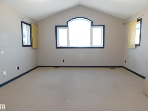 1239 Mckinney Crest, Edmonton, AB - Indoor Photo Showing Other Room