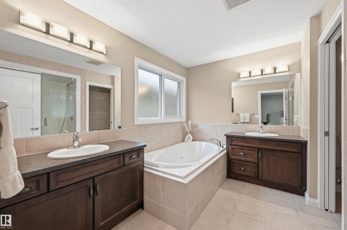 478 Ainslie Crescent, Edmonton, AB 