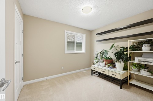 478 Ainslie Crescent, Edmonton, AB 