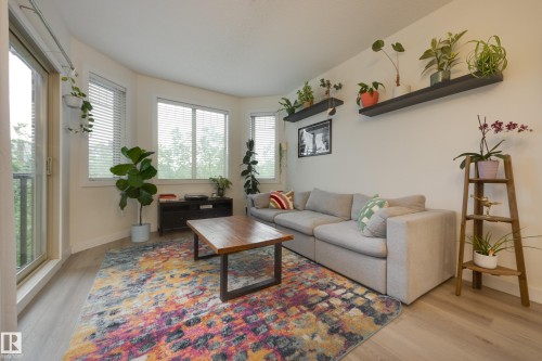 302 8730 82 Avenue, Edmonton, AB 