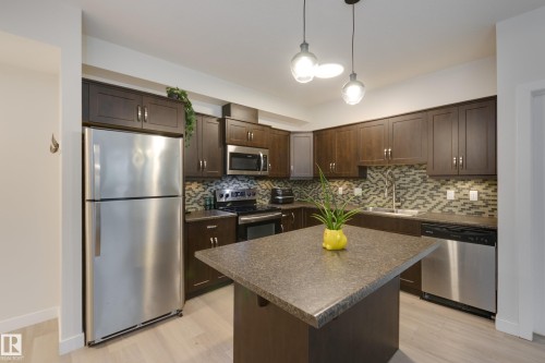 302 8730 82 Avenue, Edmonton, AB 