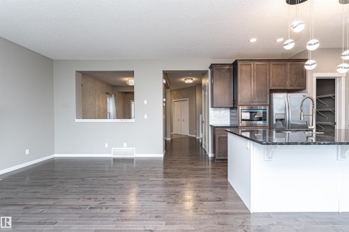 17523 56 Street, Edmonton, AB 