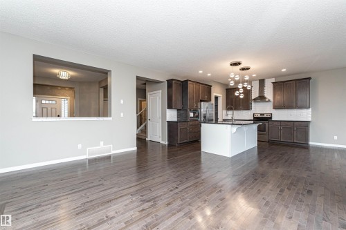 17523 56 Street, Edmonton, AB 
