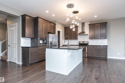 17523 56 Street, Edmonton, AB 