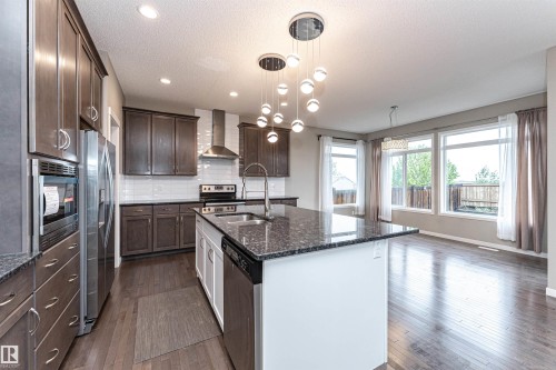 17523 56 Street, Edmonton, AB 