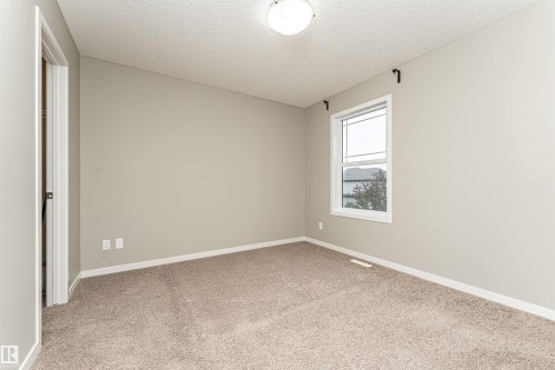 17523 56 Street, Edmonton, AB 