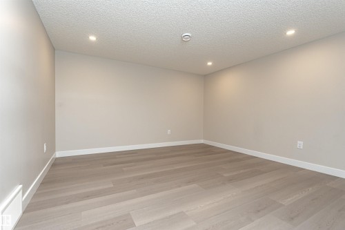 17523 56 Street, Edmonton, AB 