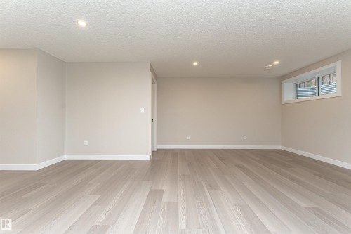 17523 56 Street, Edmonton, AB 