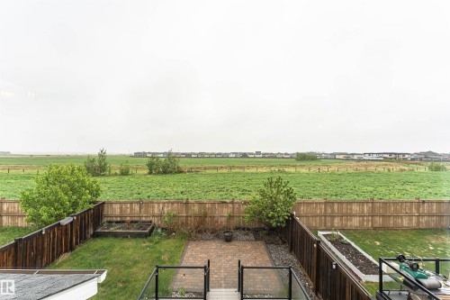 17523 56 Street, Edmonton, AB 