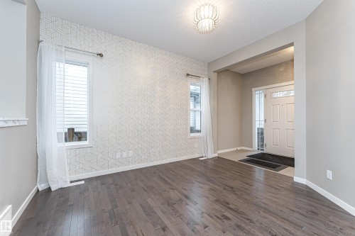 17523 56 Street, Edmonton, AB 