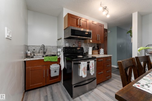 8011 44 Avenue, Edmonton, AB 