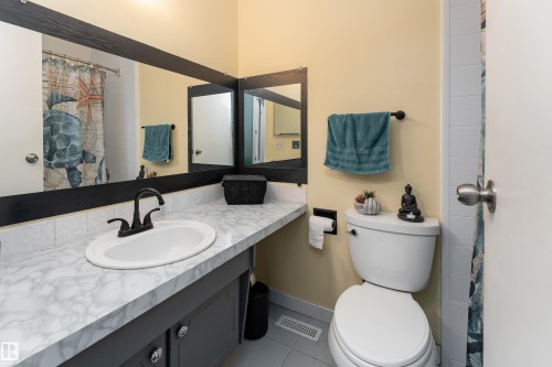 8011 44 Avenue, Edmonton, AB 