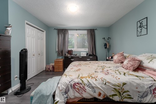 8011 44 Avenue, Edmonton, AB 